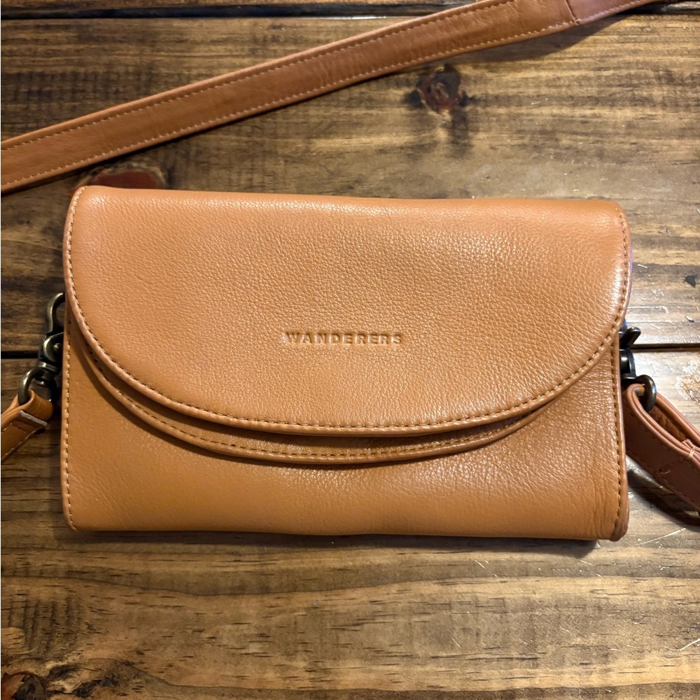 Wanderers Genoa Crossbody